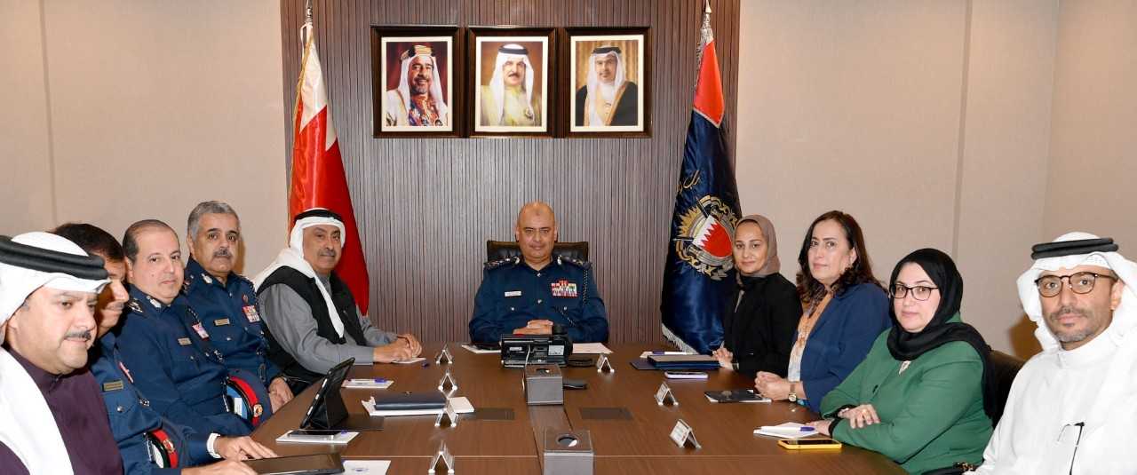 رئيس الشرطة يبحث مع وكيل وزارة الصحة التعاون والتنسيق المشترك وتعزيز جاهزية الاستجابة لحالات الطوارئ<